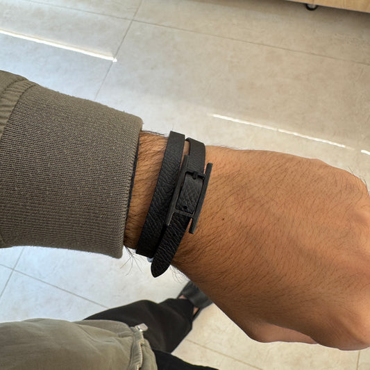 H bracelet
