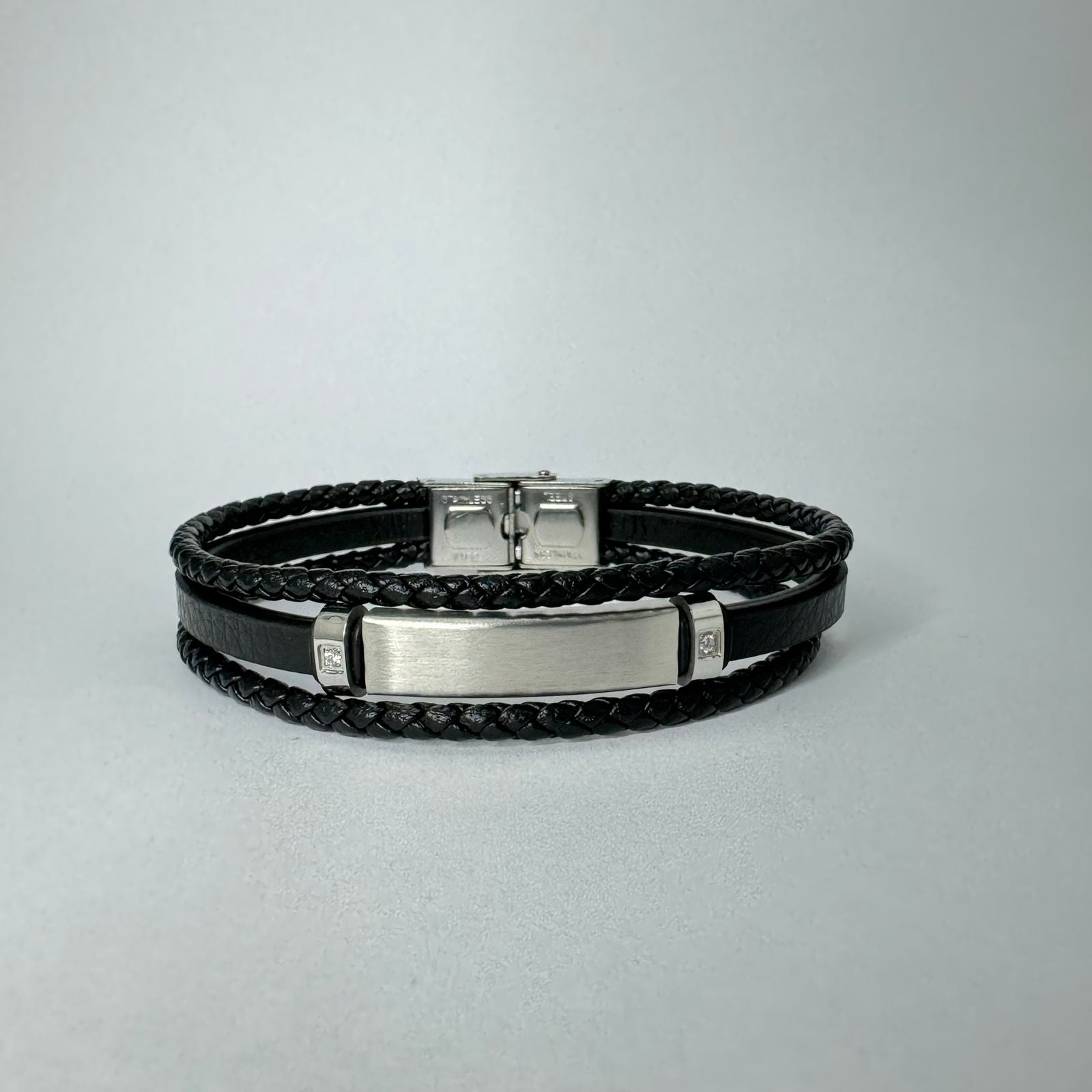Adorn Your Wrists with Elegance: Buy Silver Bracelets Online in India –  Radhamahi
